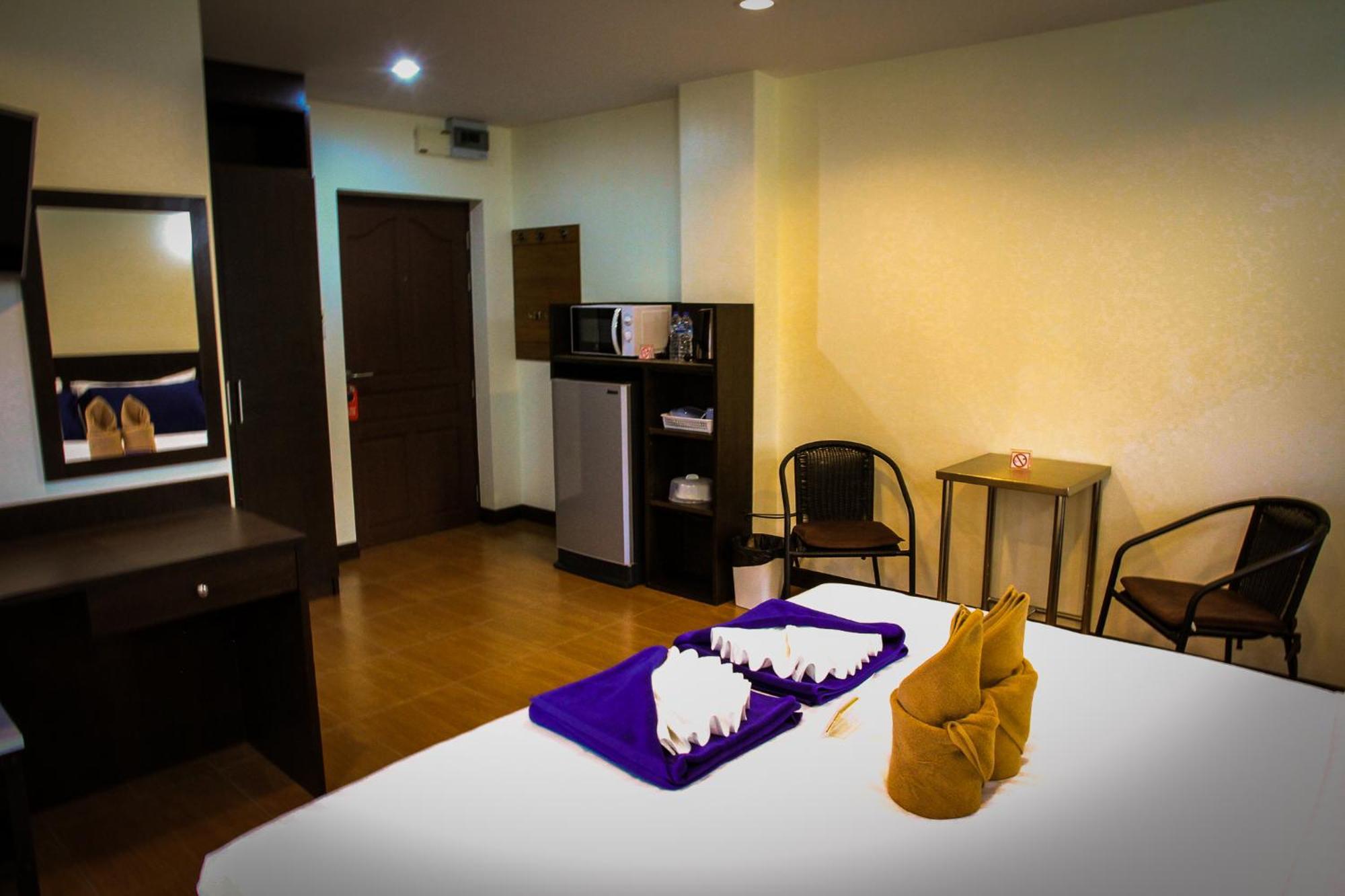 Sky Villa Hua Hin Guesthouse - Adults-Only Экстерьер фото